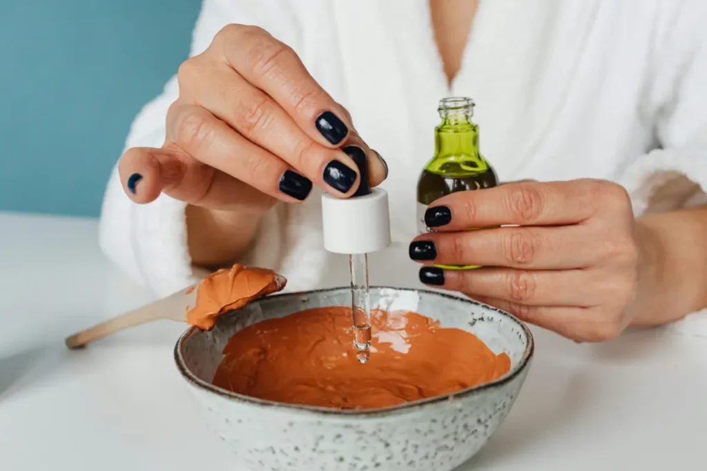 Mascarilla casera de miel y canela para eliminar el acné de forma natural.