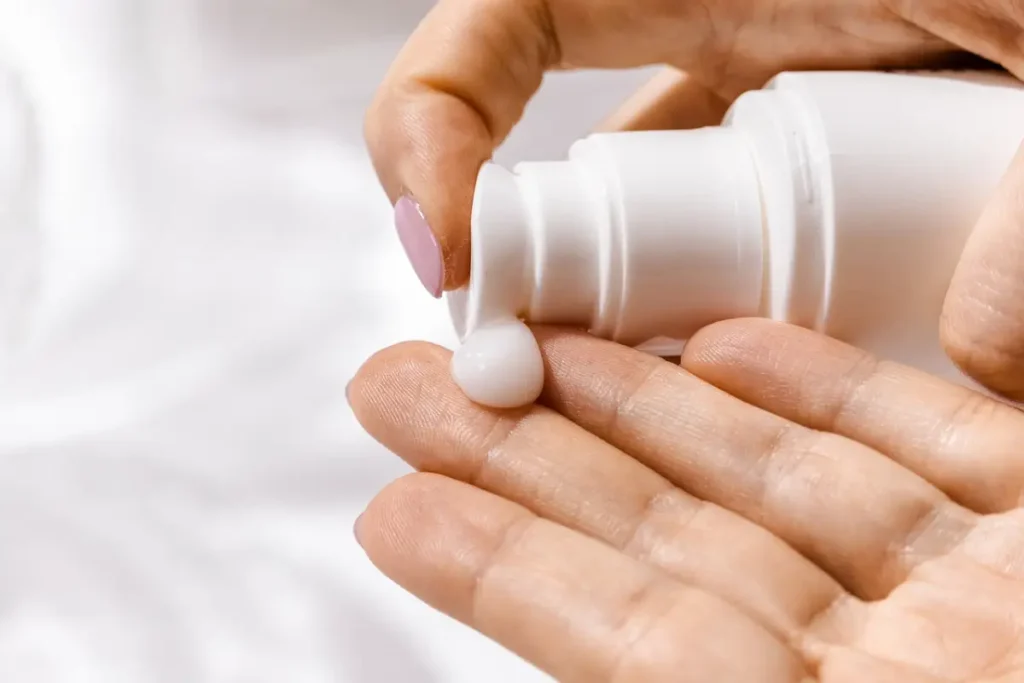 Cremas hidratantes recomendadas para el tratamiento de la dermatitis atópica